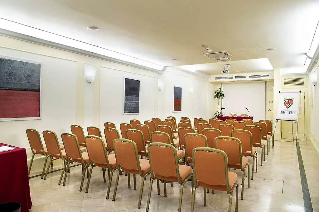 Grand Hotel Adriatico Florence 4*,