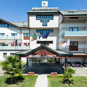 מלון Western Modena District ****