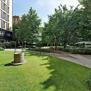 מלון Mercure Centro ****